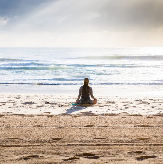 Ejercicios De Meditación En La Playa